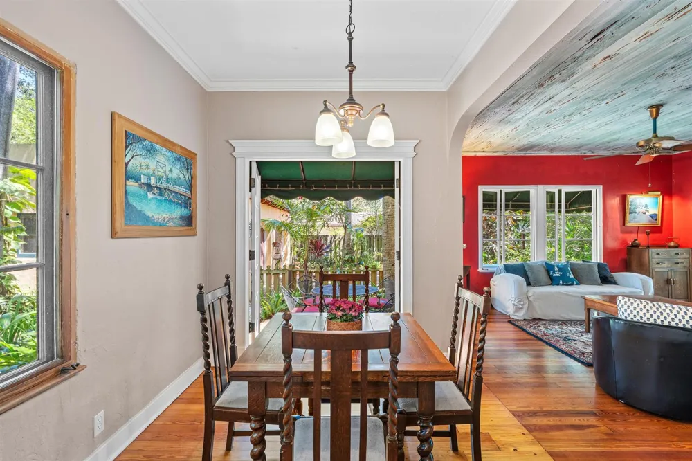825 Alamanda Street Boca Raton, FL 33486