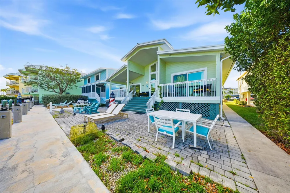 350 E Ocean Drive 
