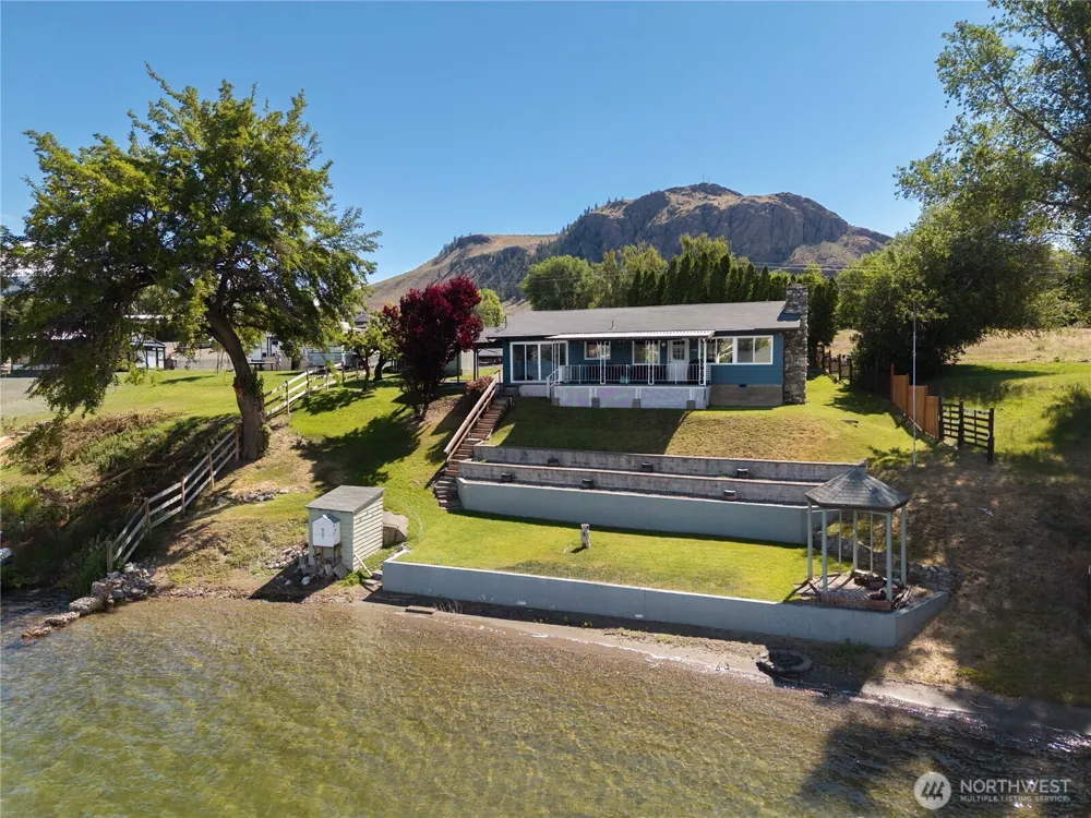 111 Eastlake Road Oroville, WA 98844