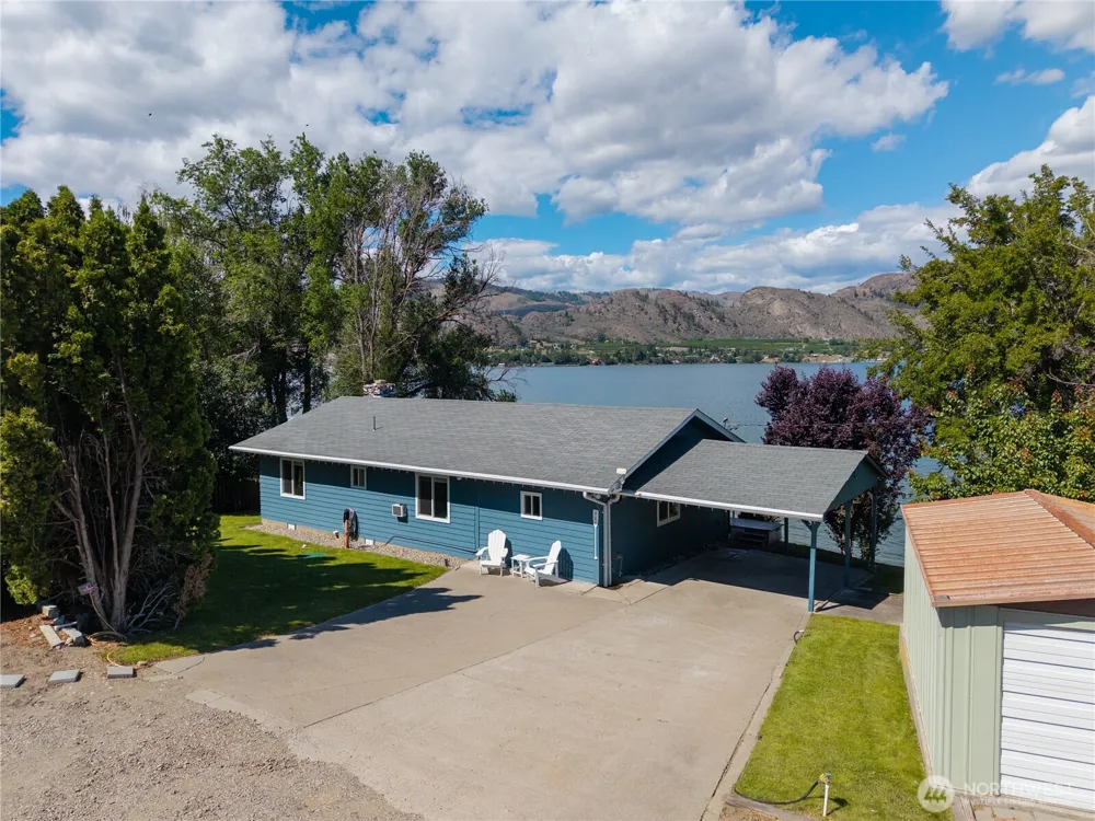 111 Eastlake Road Oroville, WA 98844