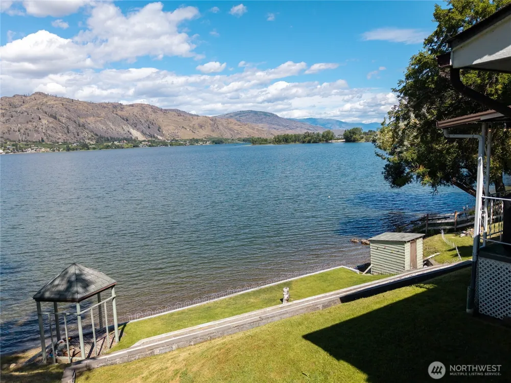 111 Eastlake Road Oroville, WA 98844