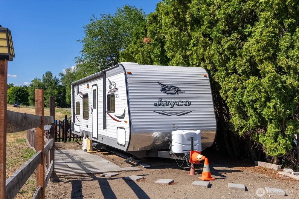 111 Eastlake Road Oroville, WA 98844