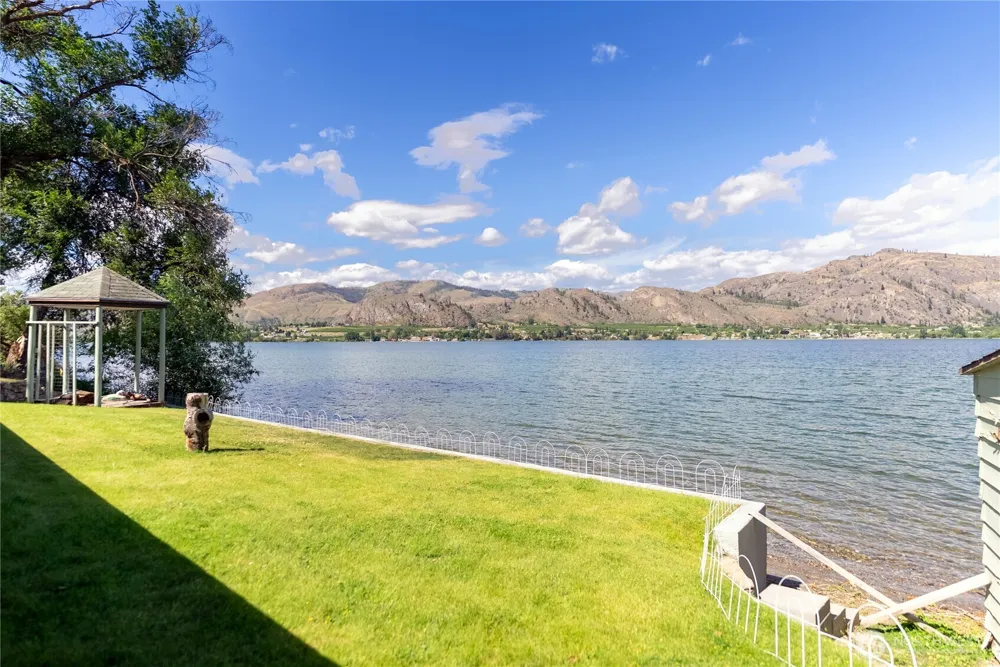 111 Eastlake Road Oroville, WA 98844
