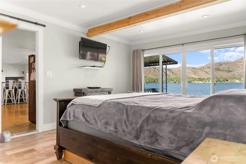 111 Eastlake Road Oroville, WA 98844