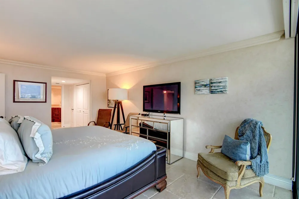 250 S Ocean Boulevard #16-c Boca Raton, FL 33432