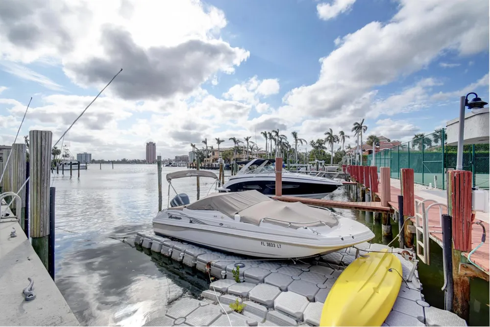 250 S Ocean Boulevard #16-c Boca Raton, FL 33432