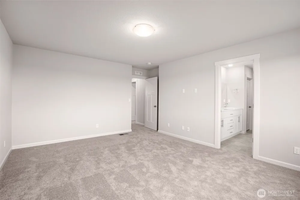 13715 NE 107TH STREET Vancouver, WA 98682