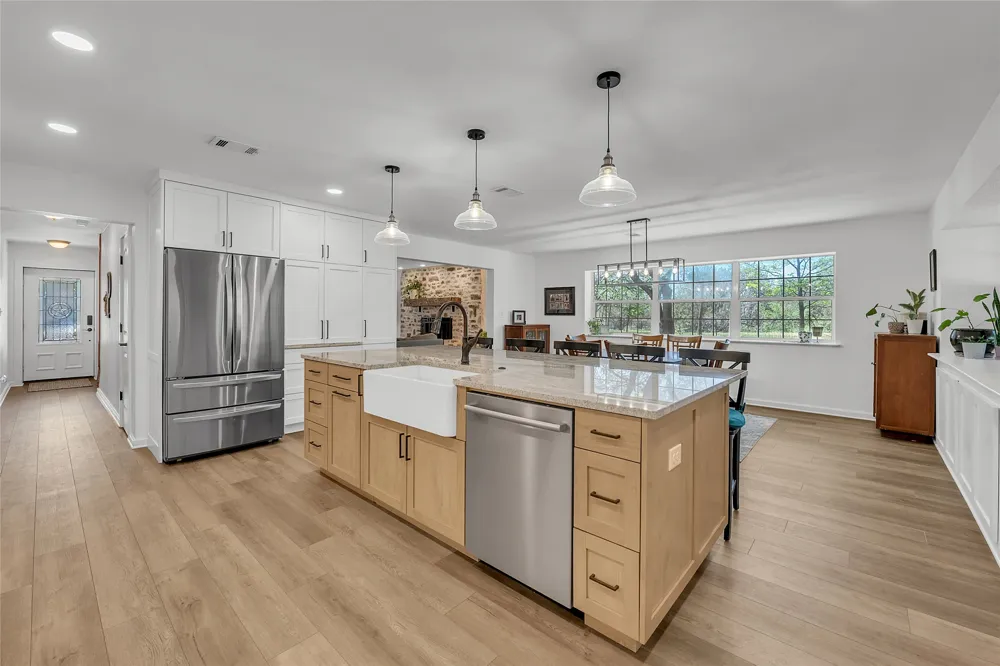 260 Flatrock Trail Marble Falls, TX 78654