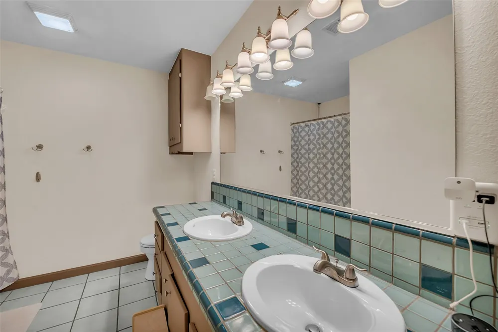 260 Flatrock Trail Marble Falls, TX 78654