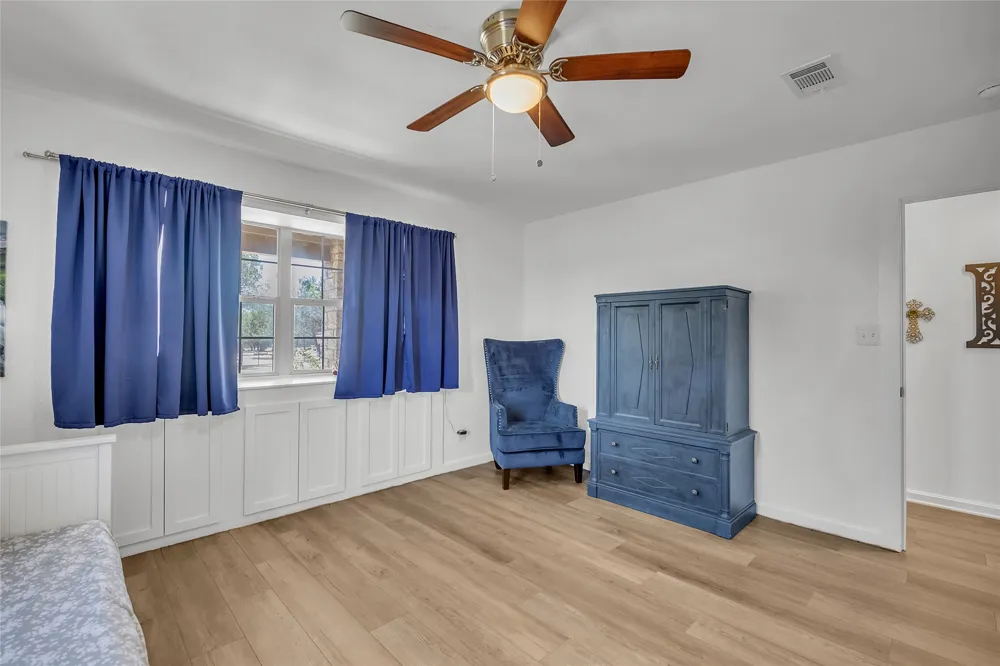 260 Flatrock Trail Marble Falls, TX 78654