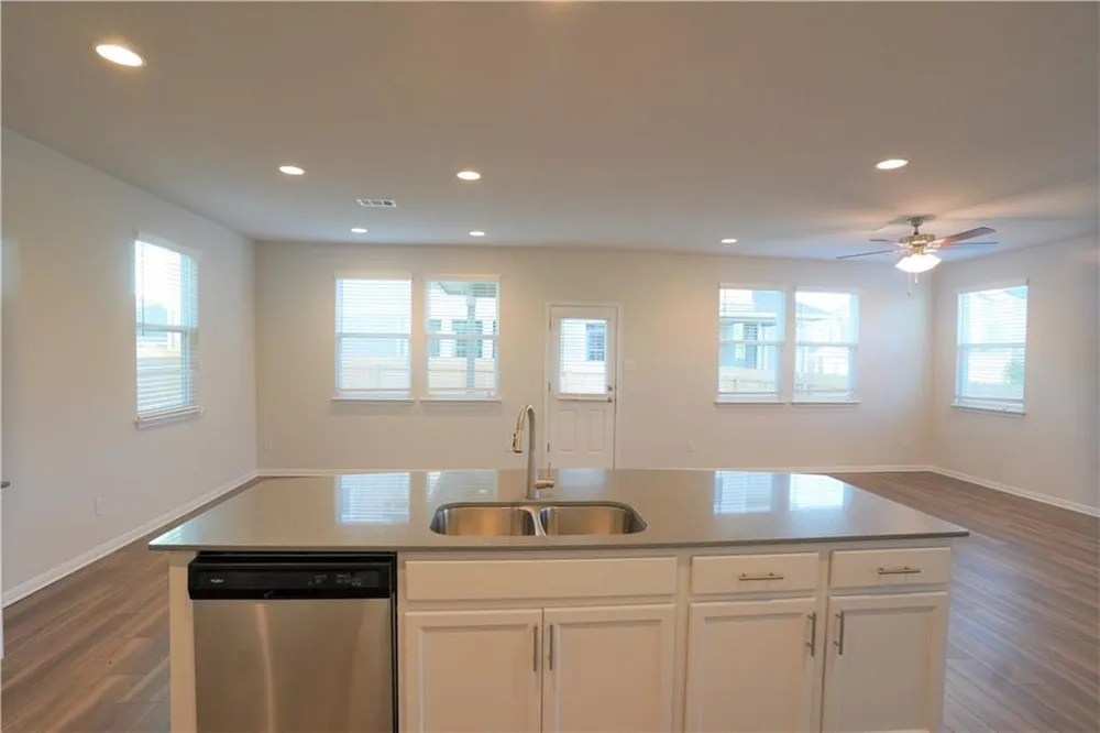 12110 Tolson Drive Manor, TX 78653