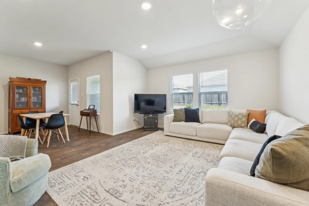 821 Bahia Place Seguin, TX 78155