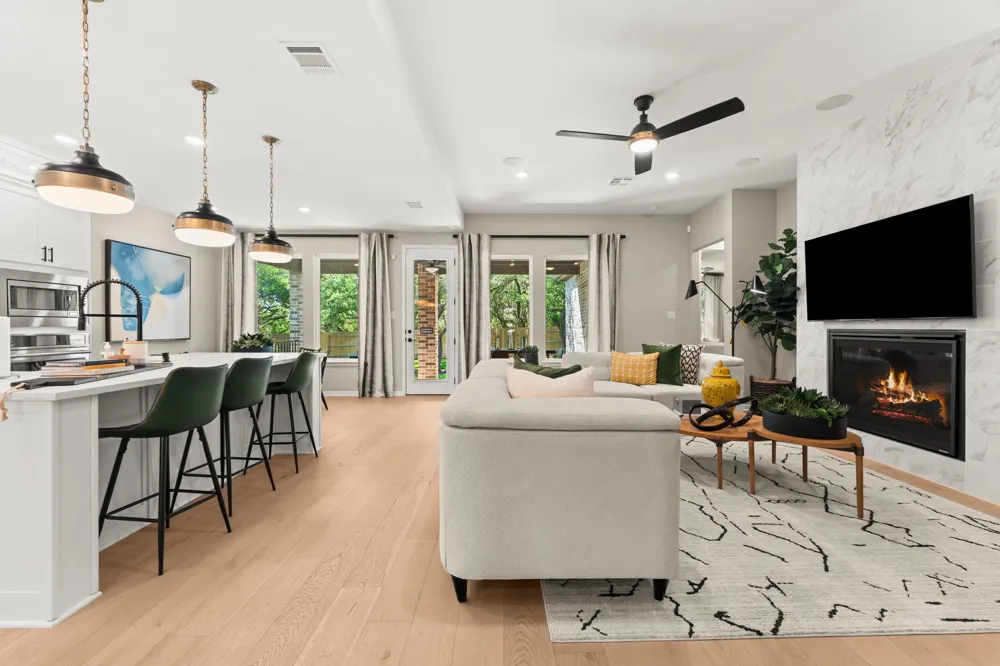 204 Barton Oak Trail Georgetown, TX 78628