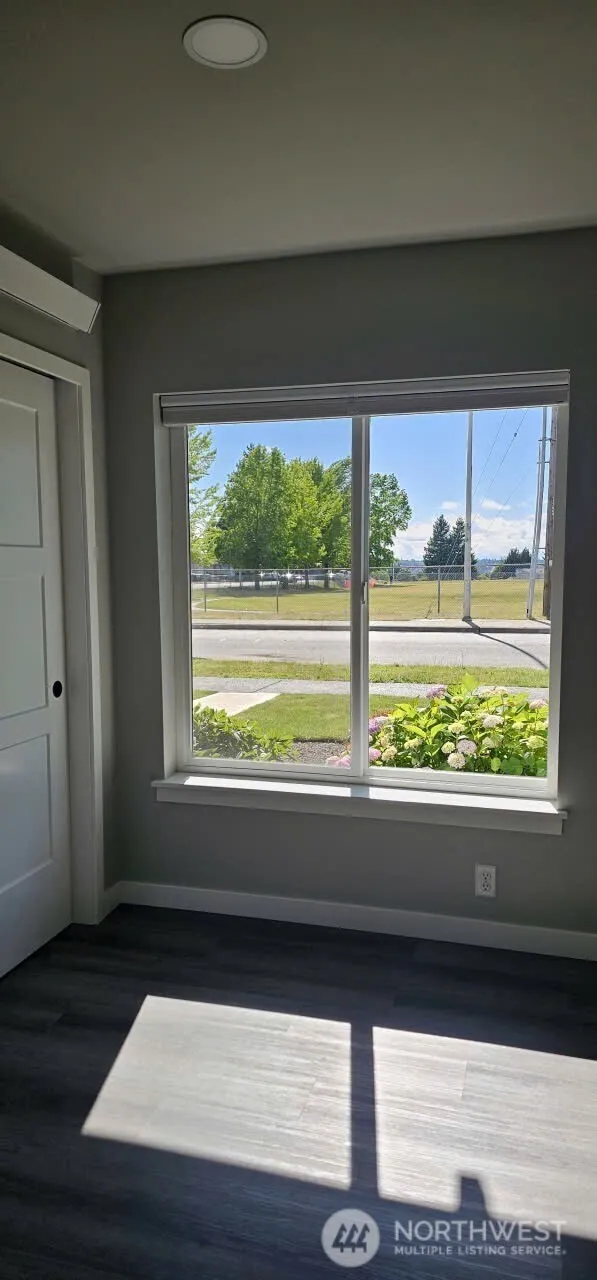 1208 Harrington Avenue NE Renton, WA 98056