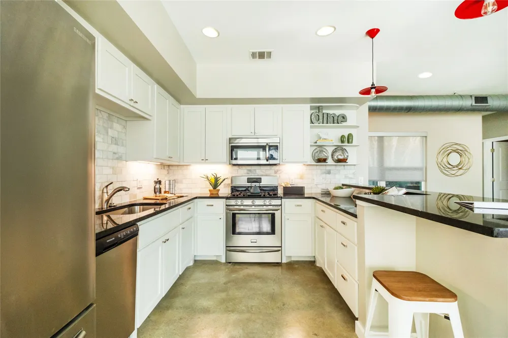 7601 Bethune Avenue #B Austin, TX 78752
