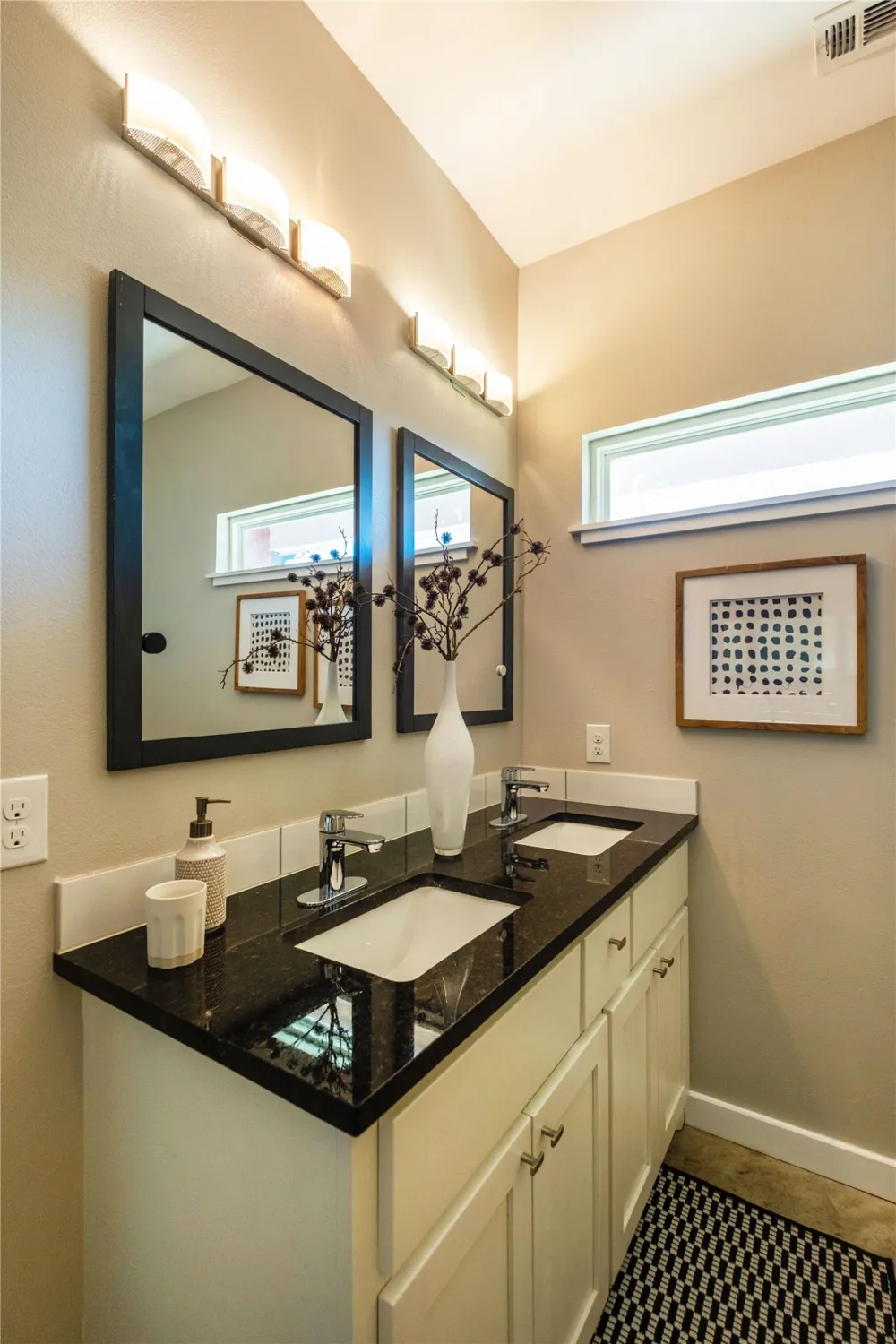 7601 Bethune Avenue #B Austin, TX 78752
