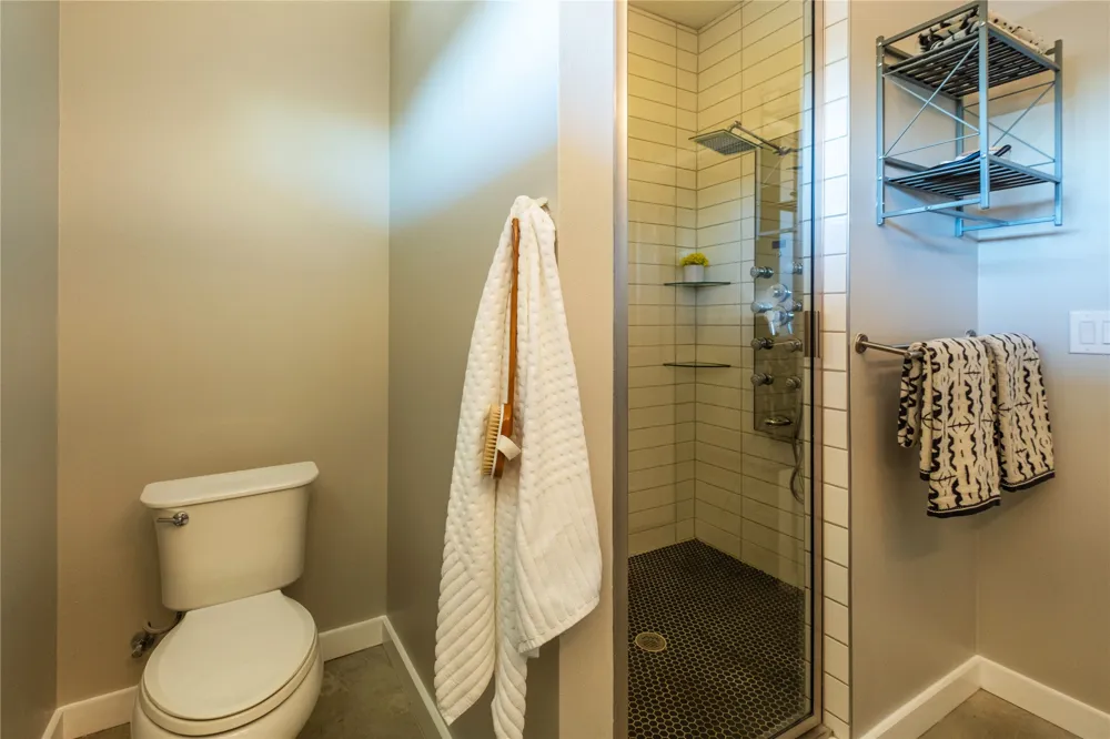 7601 Bethune Avenue #B Austin, TX 78752