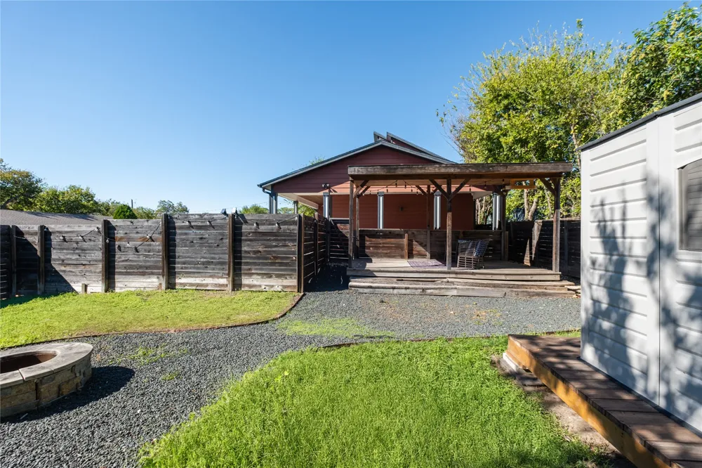 7601 Bethune Avenue #B Austin, TX 78752