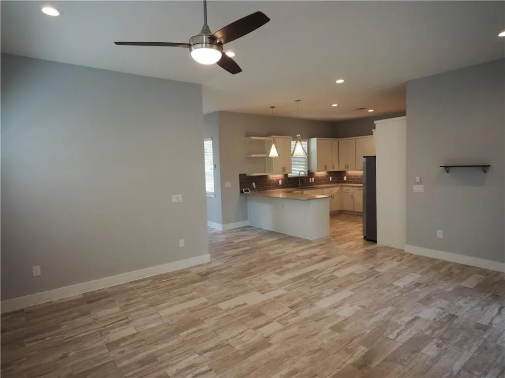 6913 Providence Avenue #A Austin, TX 78752