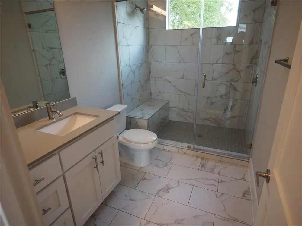 6913 Providence Avenue #A Austin, TX 78752