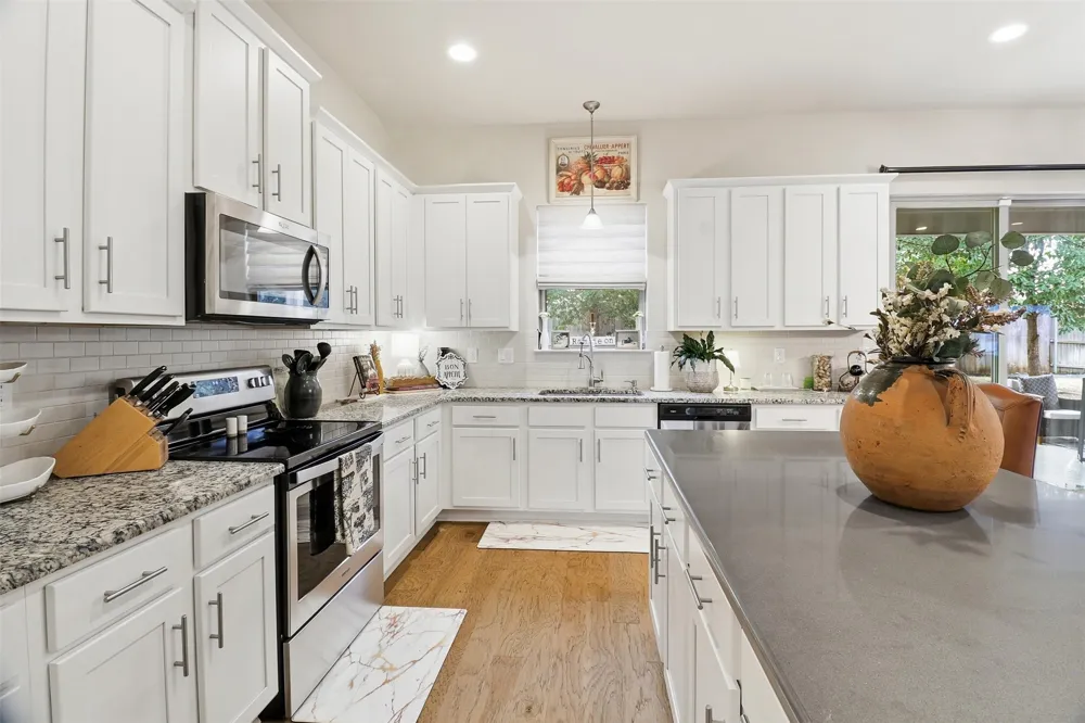 103 Kings Way Horseshoe Bay, TX 78657