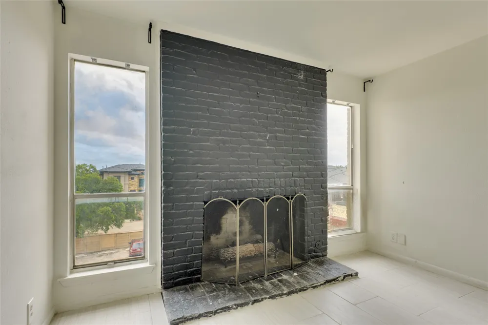 3431 North Hills Drive #321 Austin, TX 78731