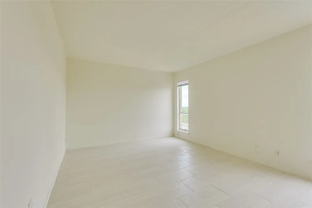 3431 North Hills Drive #321 Austin, TX 78731