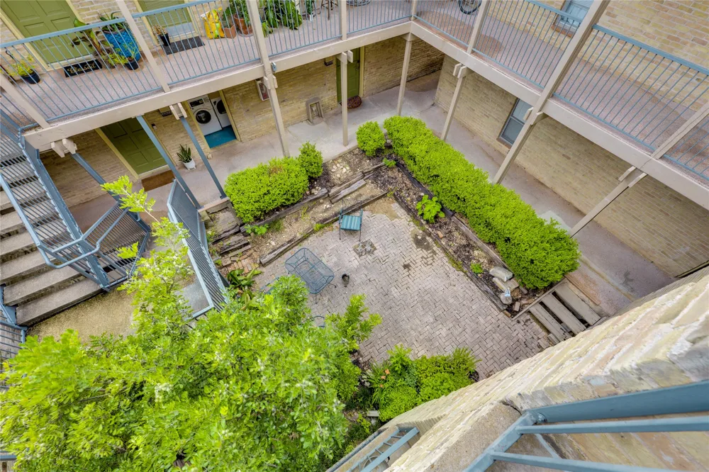 3431 North Hills Drive #321 Austin, TX 78731