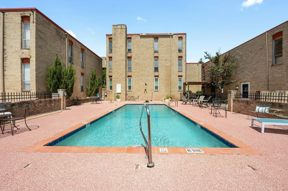 3431 North Hills Drive #321 Austin, TX 78731