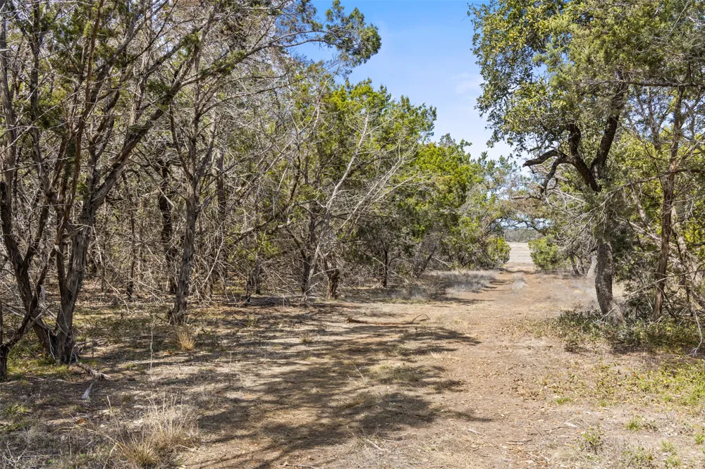 535 Becker Road Johnson City, TX 78636
