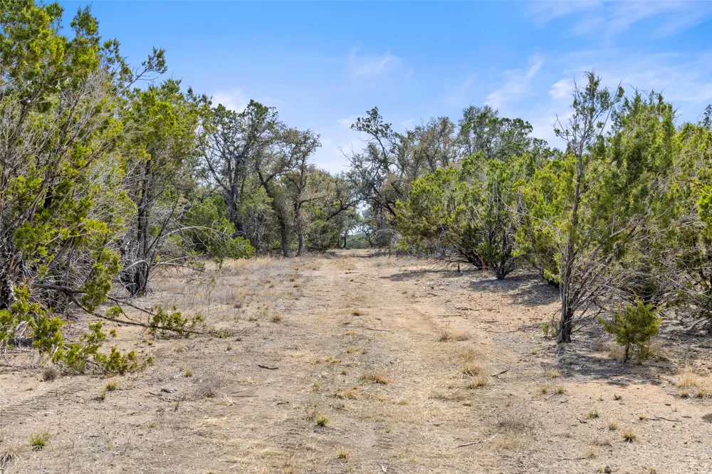 535 Becker Road Johnson City, TX 78636