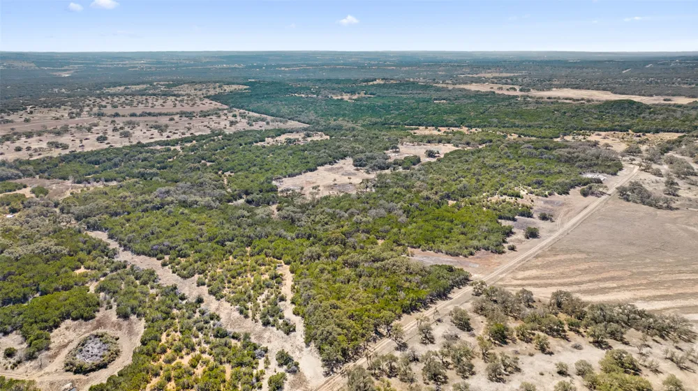 535 Becker Road Johnson City, TX 78636