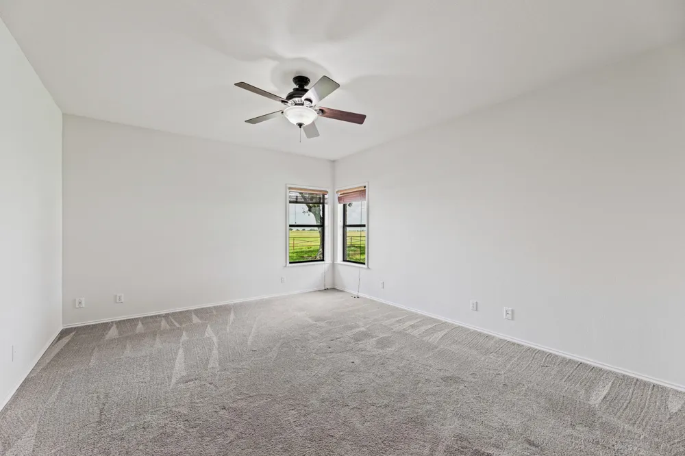 11077 County Road 440 Thorndale, TX 76577