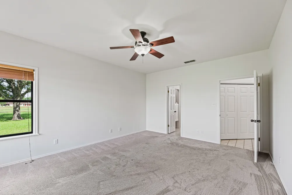 11077 County Road 440 Thorndale, TX 76577