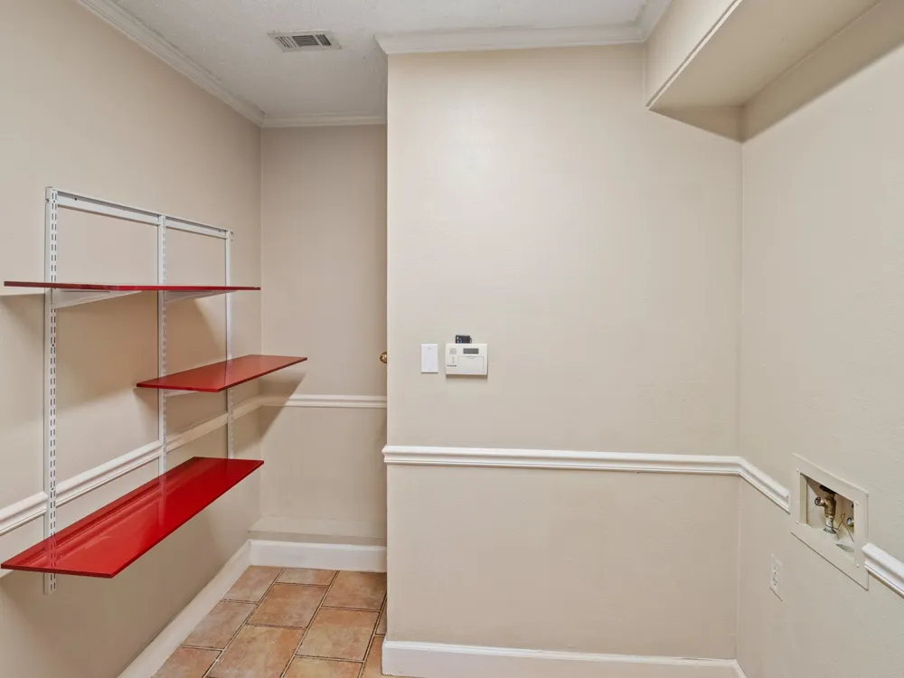 6109 Grass Hollow Austin, TX 78750