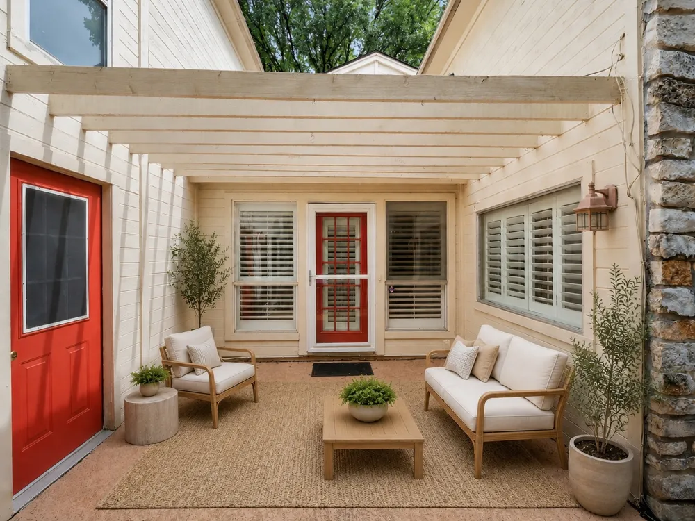 6109 Grass Hollow Austin, TX 78750