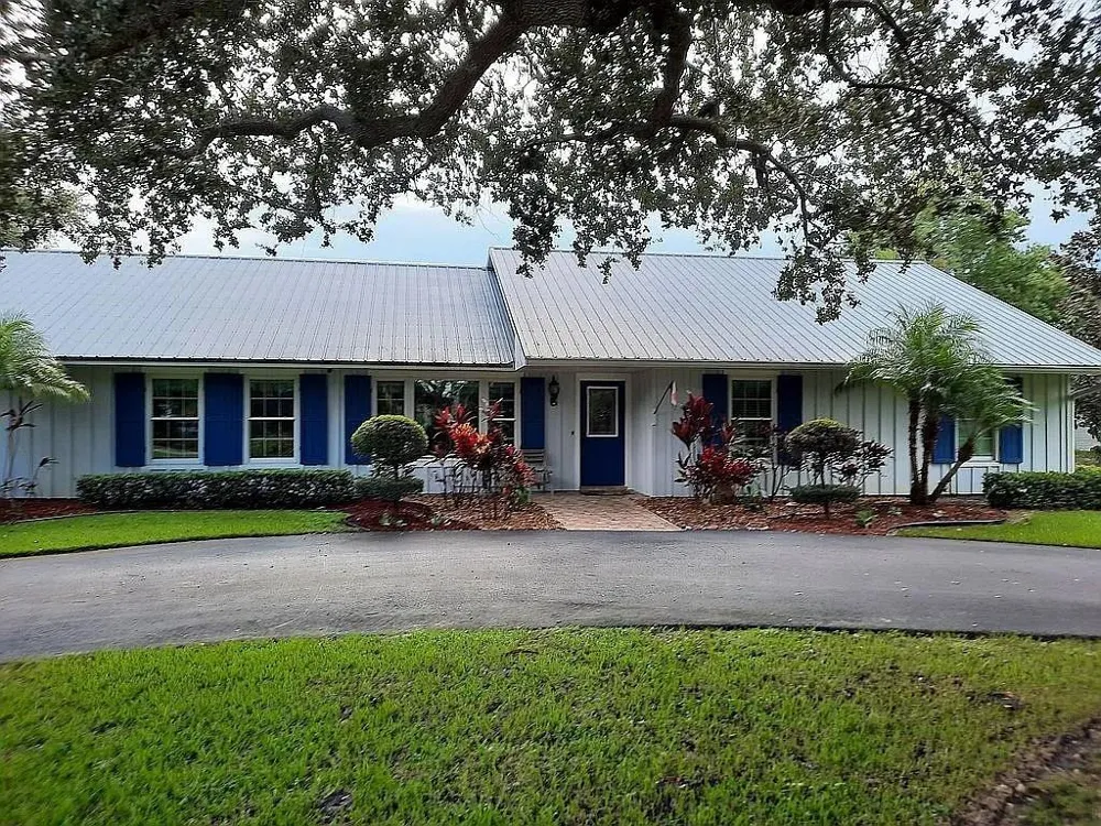 155 31st Avenue Vero Beach, FL 32968