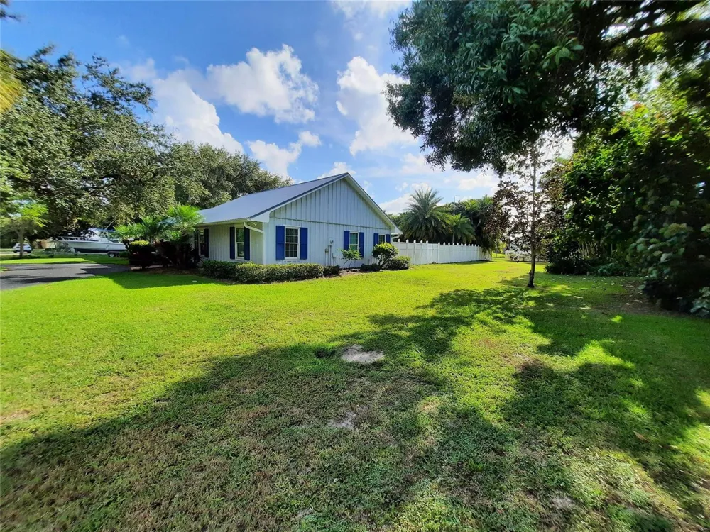 155 31st Avenue Vero Beach, FL 32968