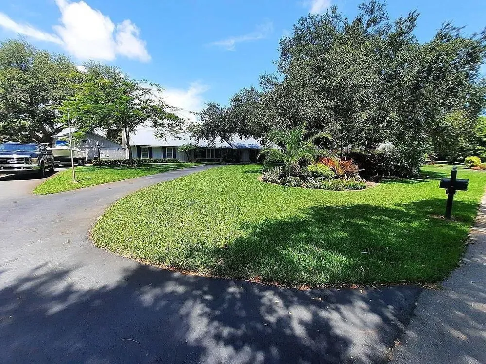 155 31st Avenue Vero Beach, FL 32968