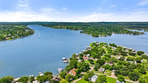 402 South Shorewood Drive