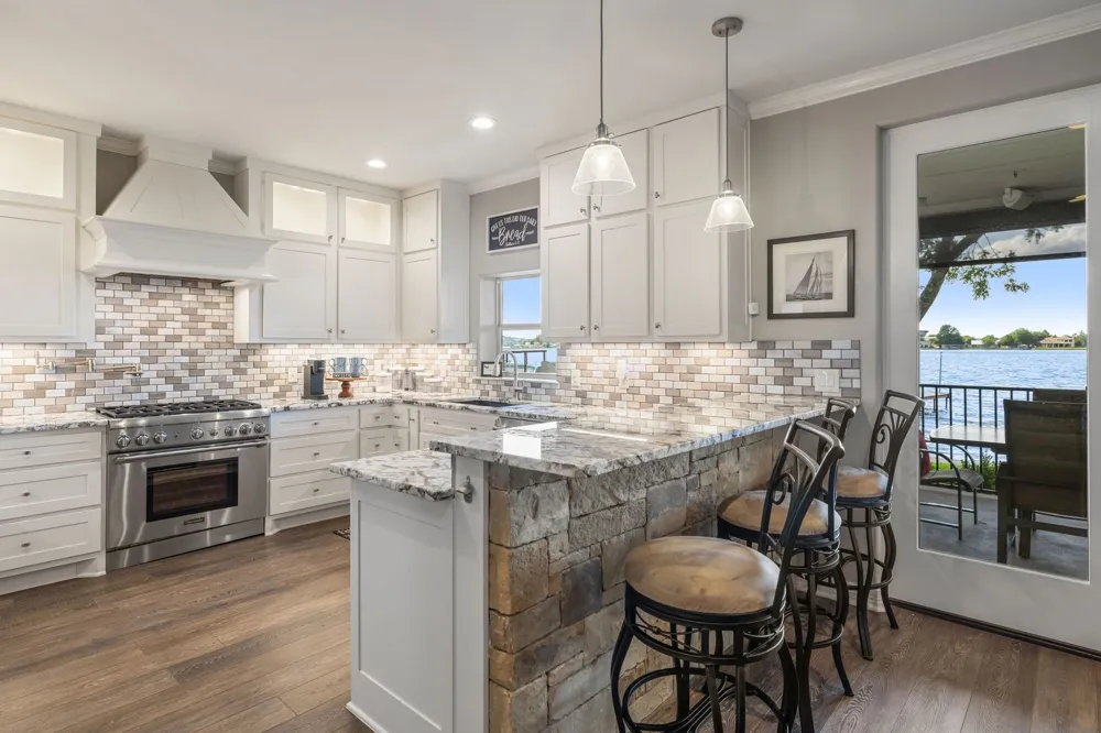 402 South Shorewood Drive Granite Shoals, TX 78654
