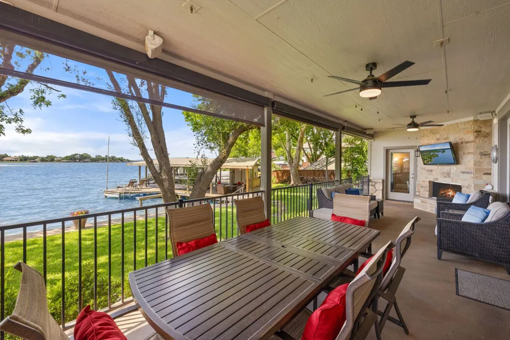 402 South Shorewood Drive Granite Shoals, TX 78654