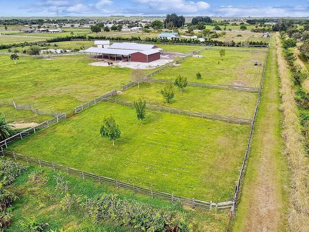 7565 Polo Square Vero Beach, FL 32968