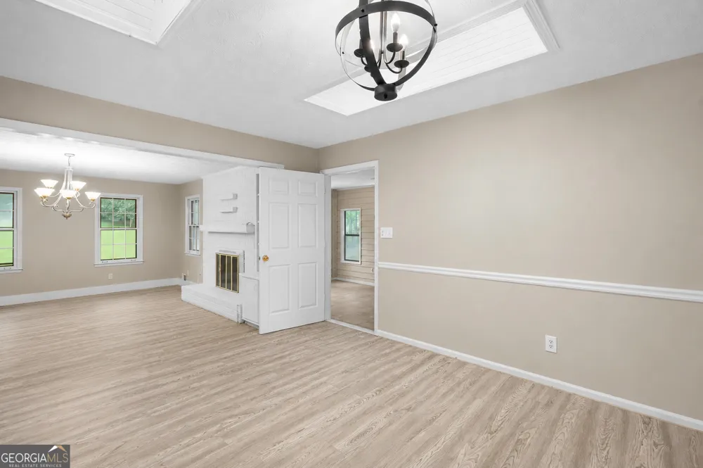 150 Brooks DR Tyrone, GA 30290