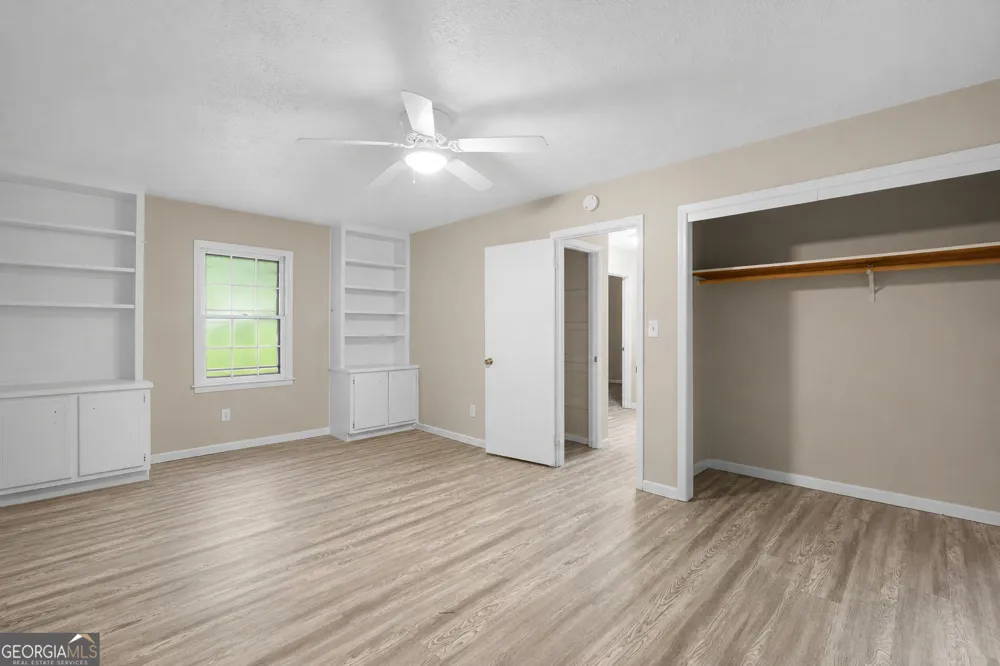 150 Brooks DR Tyrone, GA 30290