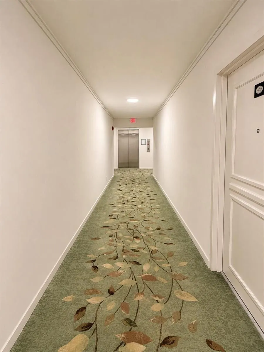 3589 S Ocean Boulevard #404 South Palm Beach, FL 33480