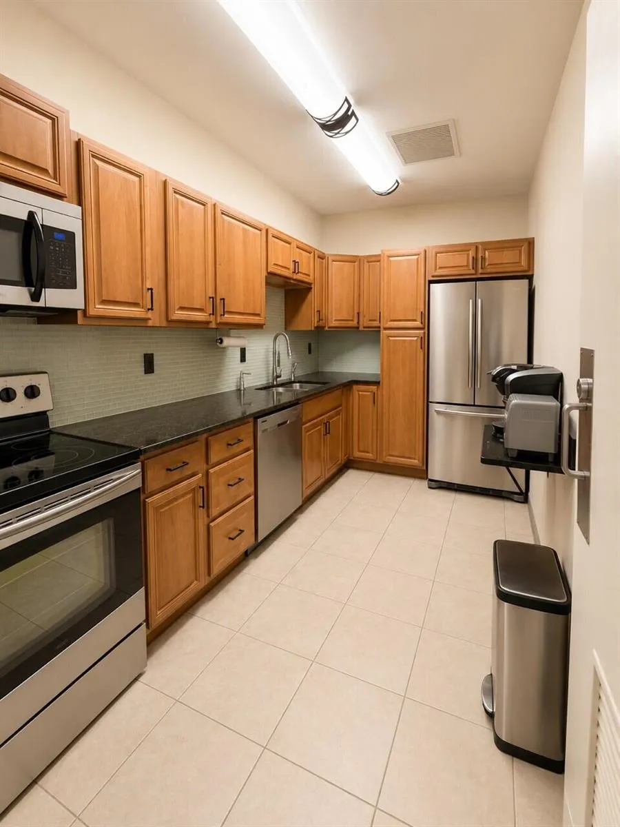 3589 S Ocean Boulevard #404 South Palm Beach, FL 33480