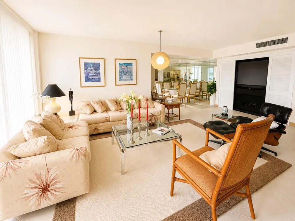 3589 S Ocean Boulevard #404 South Palm Beach, FL 33480