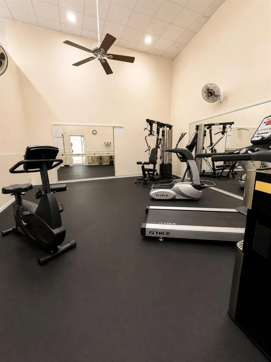 3589 S Ocean Boulevard #404 South Palm Beach, FL 33480