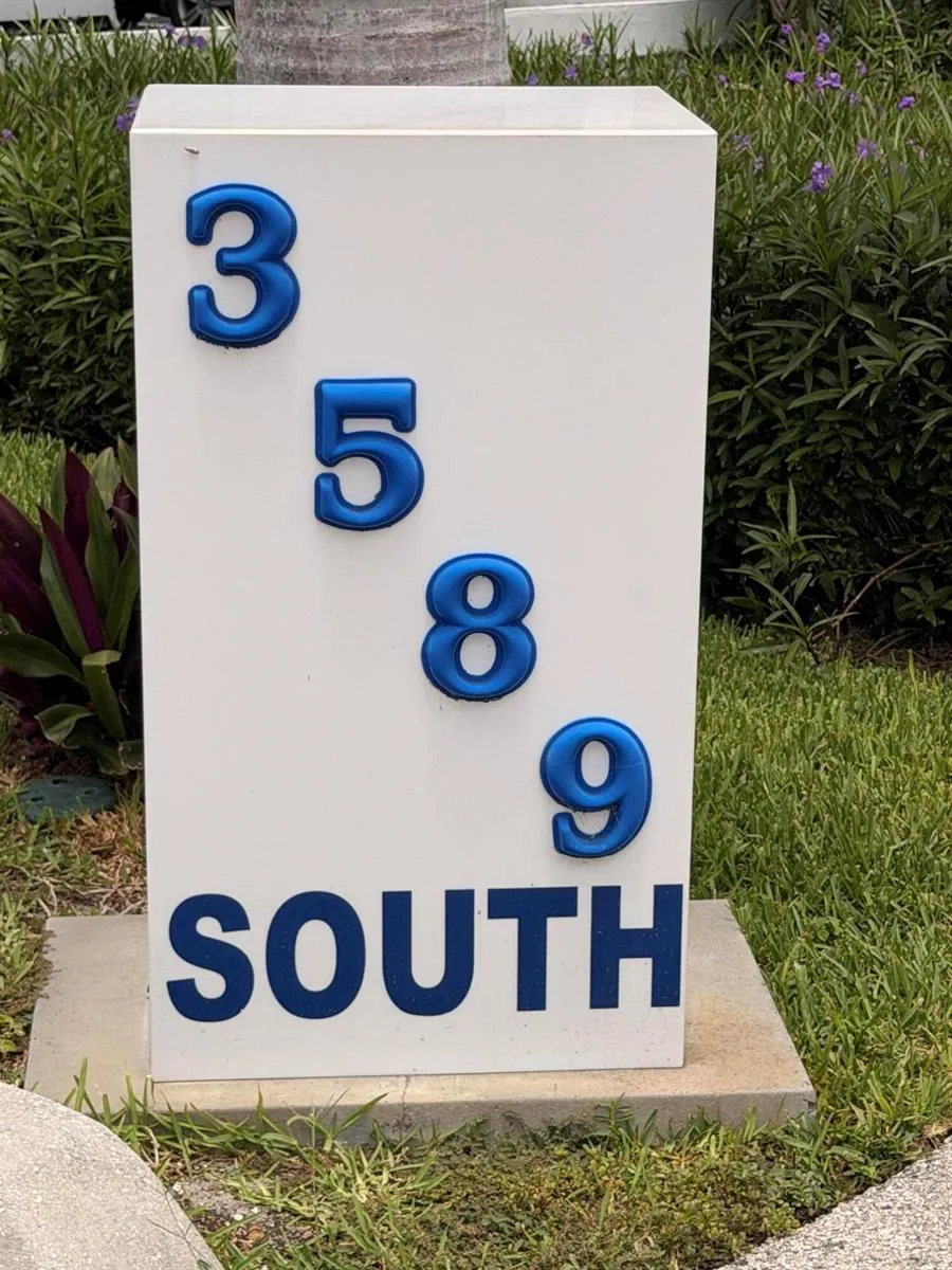 3589 S Ocean Boulevard #404 South Palm Beach, FL 33480